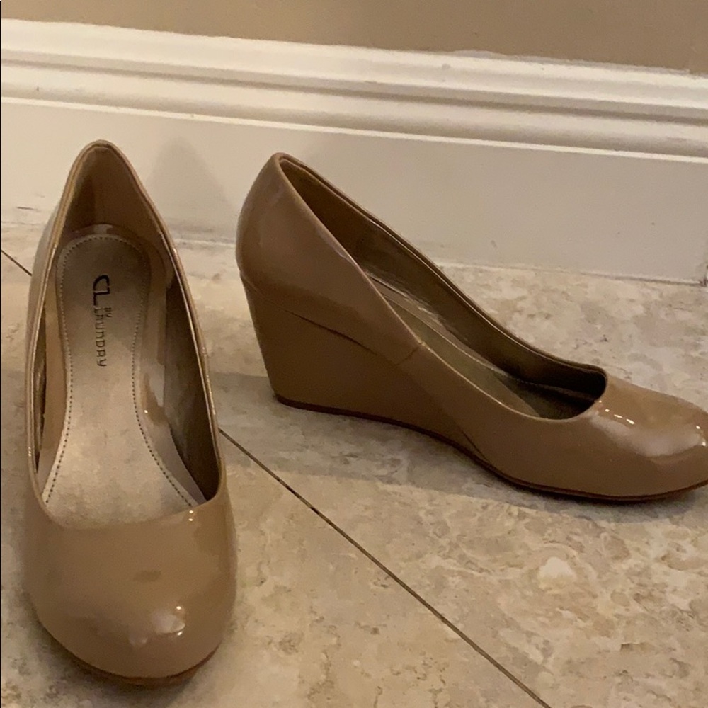 CL Patent Vegan Leather wedges